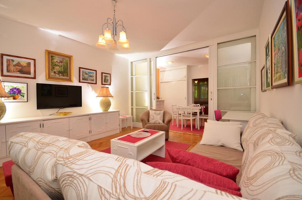 Apartment Cvetje Загреб Стая снимка
