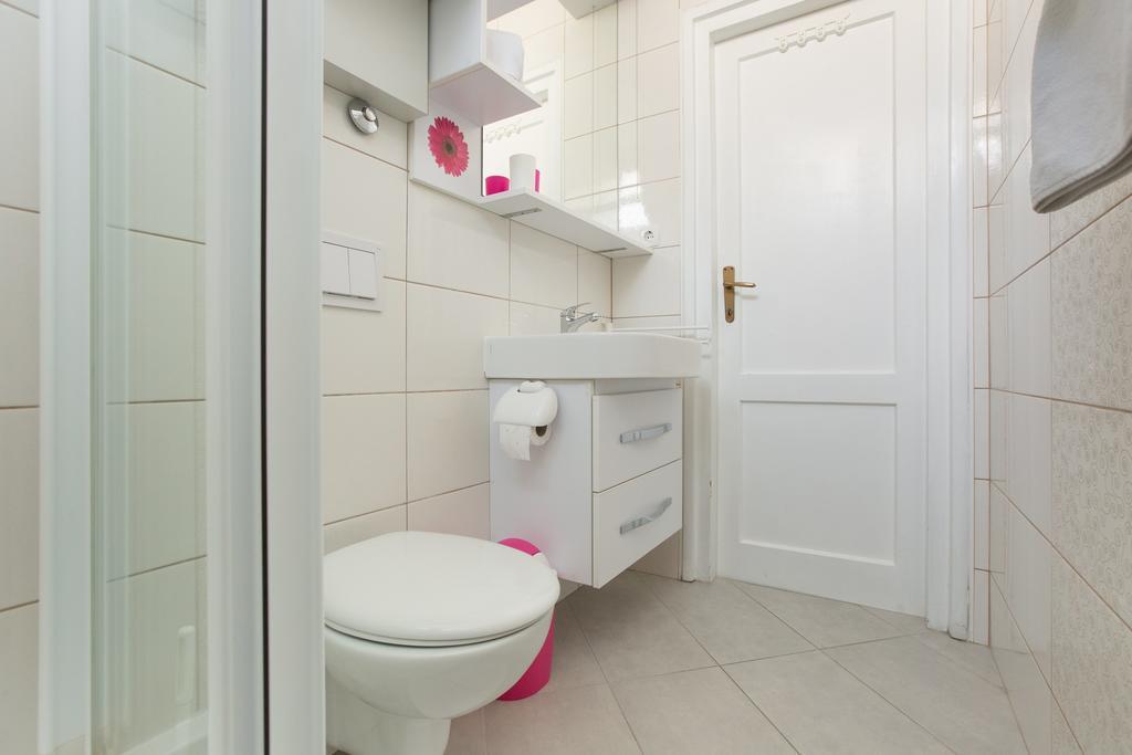 Apartment Cvetje Загреб Екстериор снимка