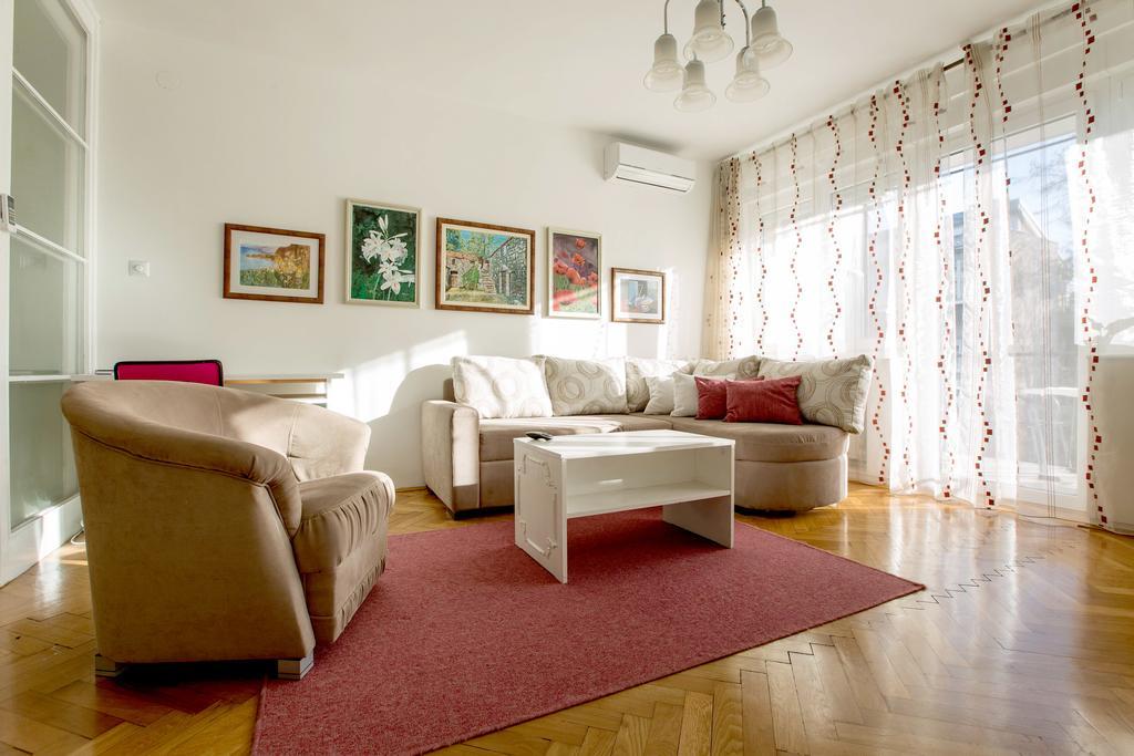 Apartment Cvetje Загреб Екстериор снимка
